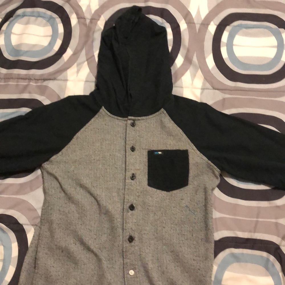 Boys sweater size (10-12)